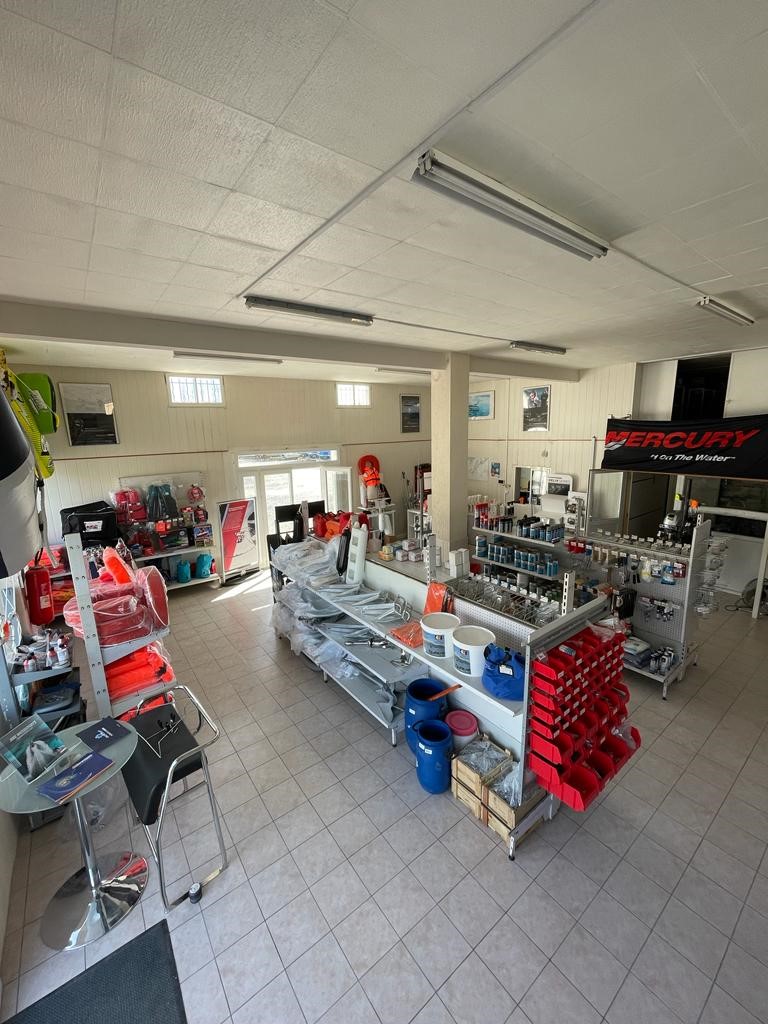 Magasin accastillage à Marseillan Plage Cap Nav Services