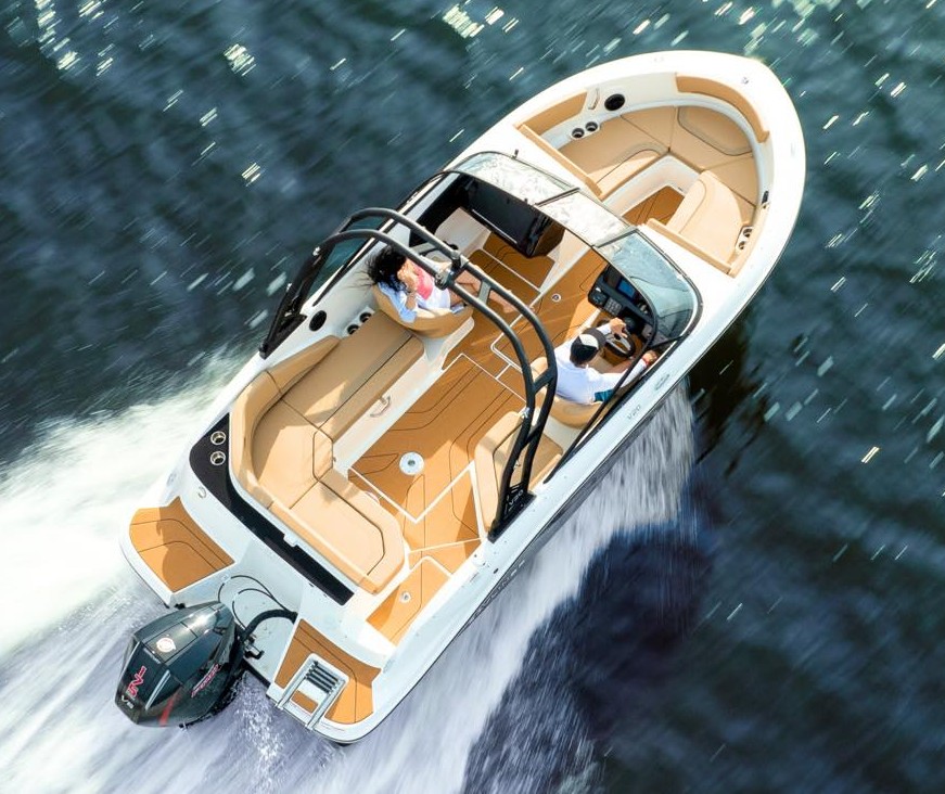 Bateaux à moteur et semi-rigides recherchés par Cap Nav Services à Marseillan